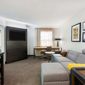 Suite mit Zugang für Rollstuhlfahrer mit 1 Schlafzimmer und mit Queensize-Bett
